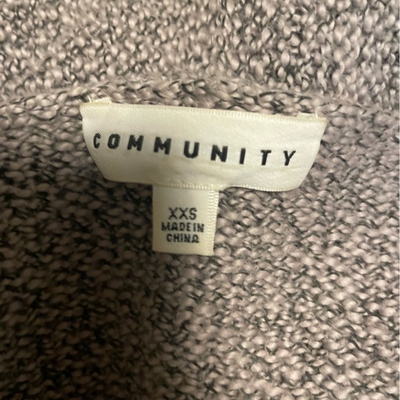 Aritzia community sweater XXS - Picture 3 of 4